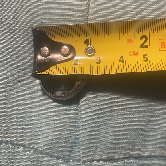 White gold ring with one diamond - Picture 5 of 8